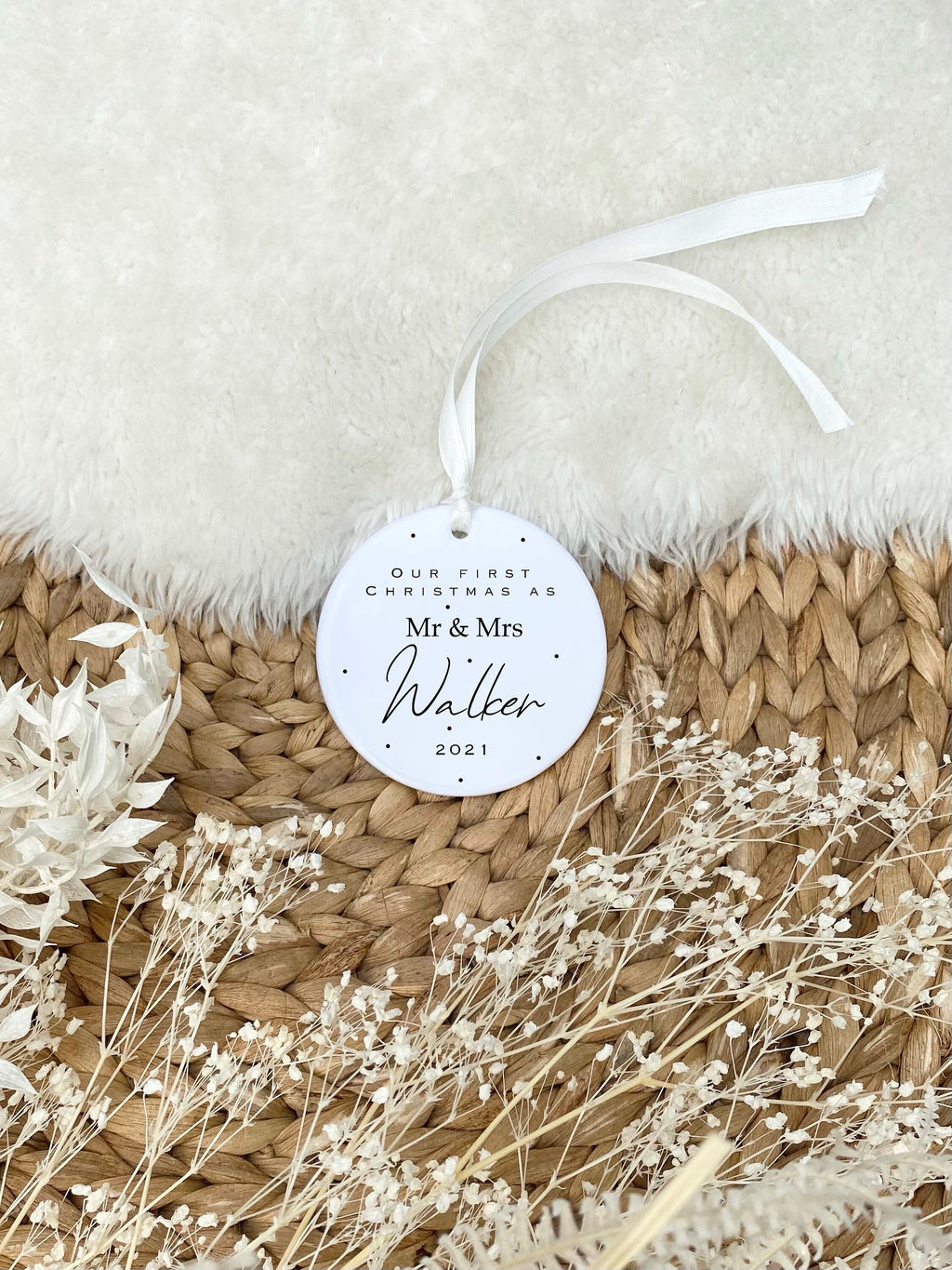 Personalised First Christmas Married Ornament – Newlywed Gift