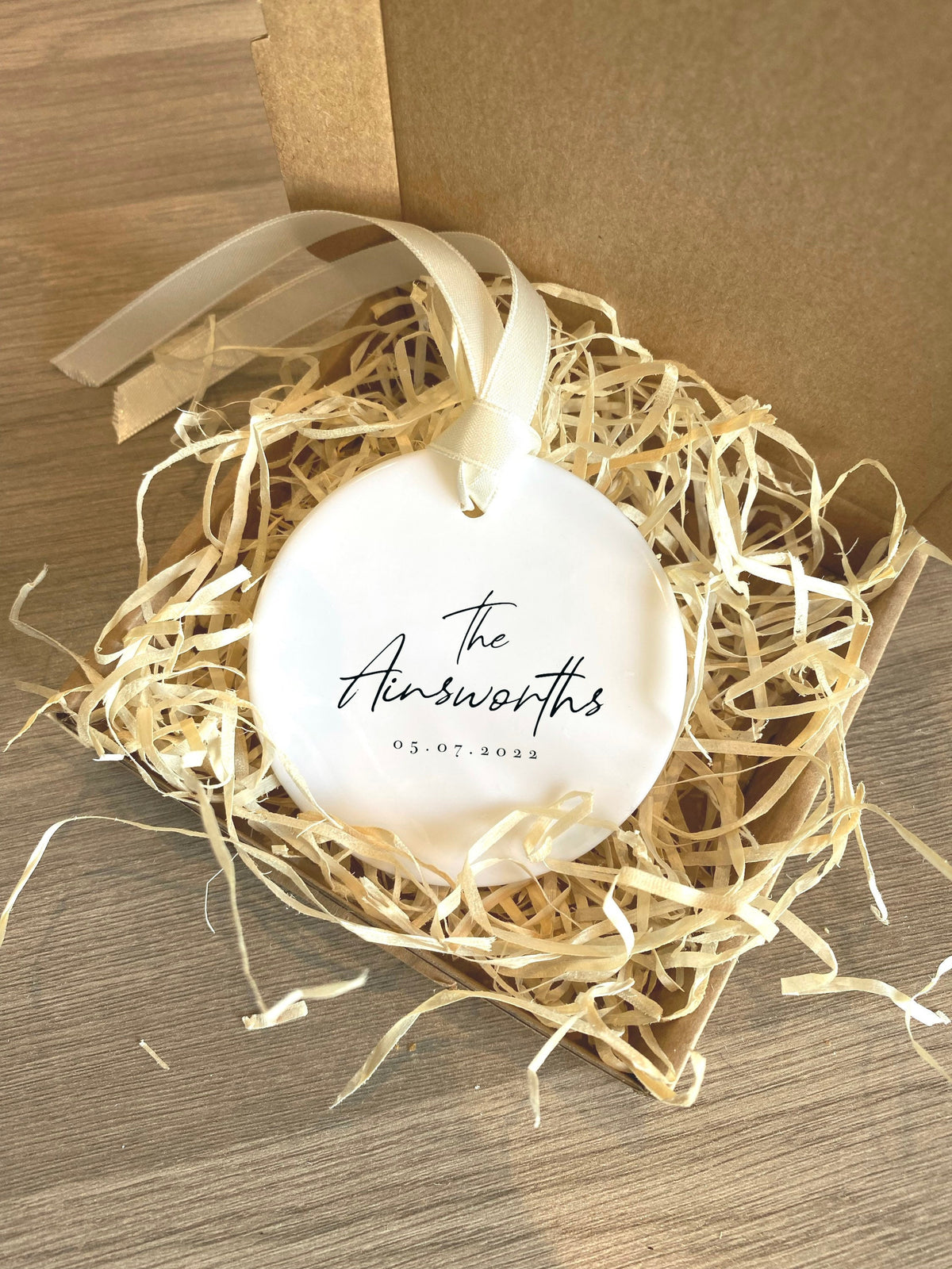 Personalised Mr & Mrs Wedding Ornament – Ceramic Keepsake