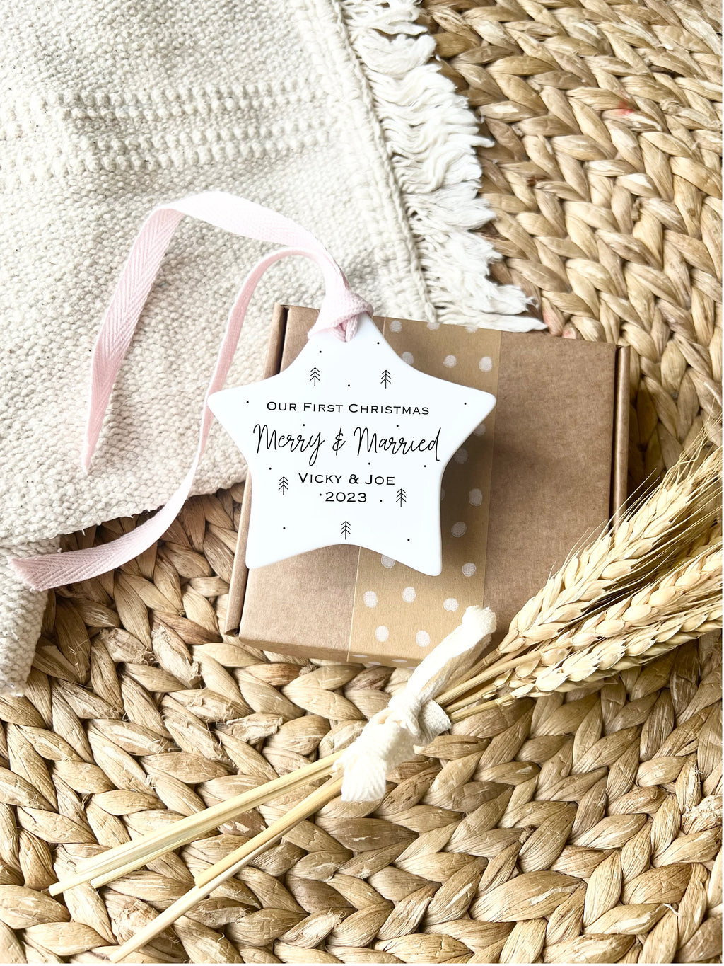 Personalised First Christmas Married Ornament – Newlywed Gift